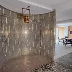 Hotel Arman 3*
