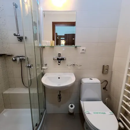 Arman Hotel 3*